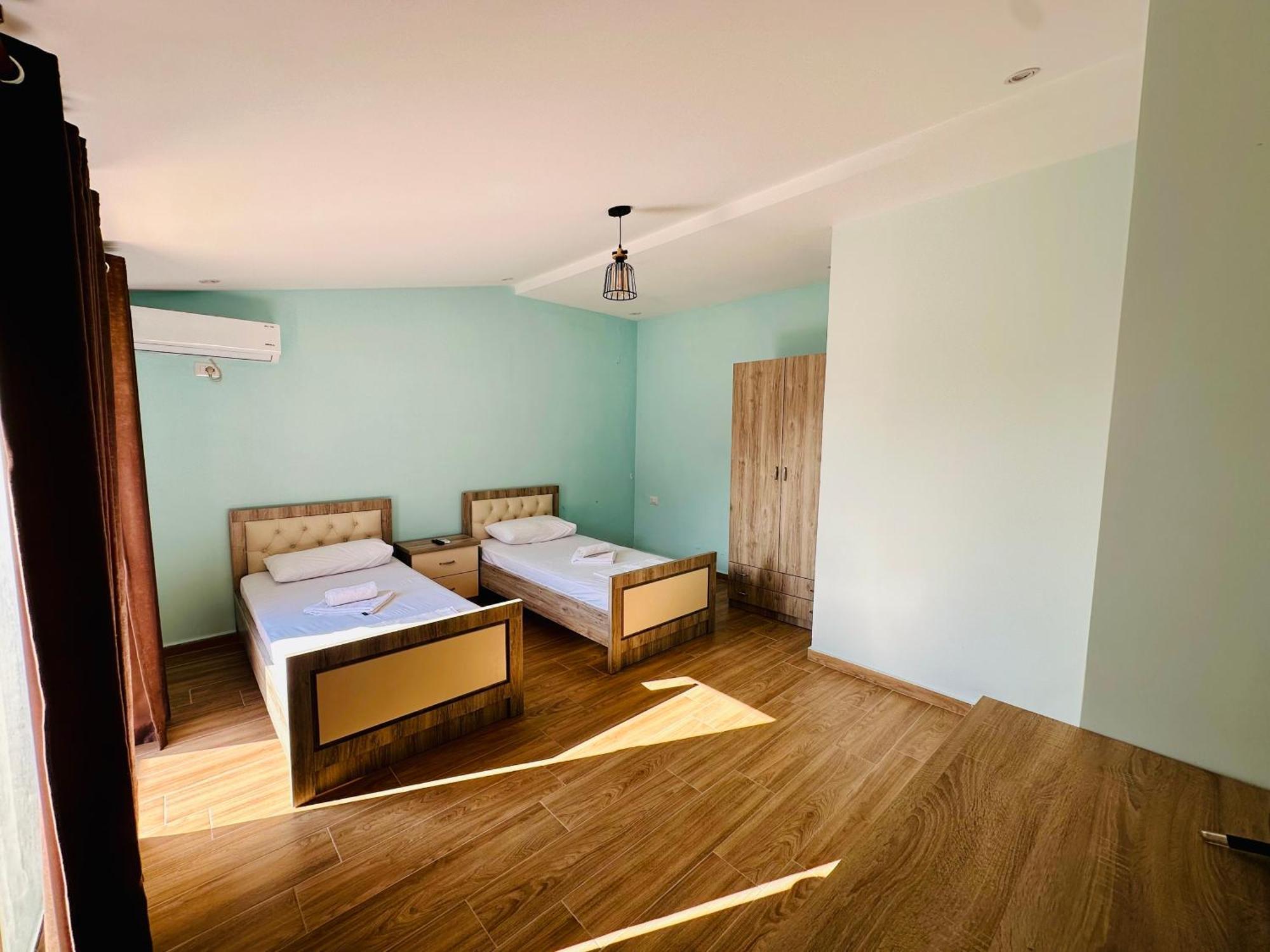 Jico Travel - Astera Apartments Vlorë Zimmer foto